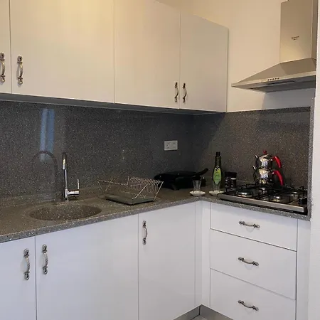 Apartament Merkezde Denize 50 Adim B